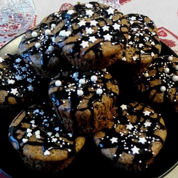 Makowe muffiny z kakaowym spodem 