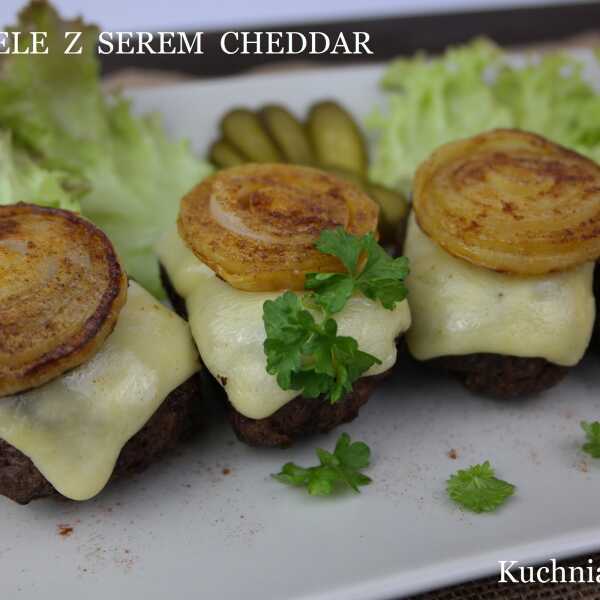 Frykadele z serem Cheddar