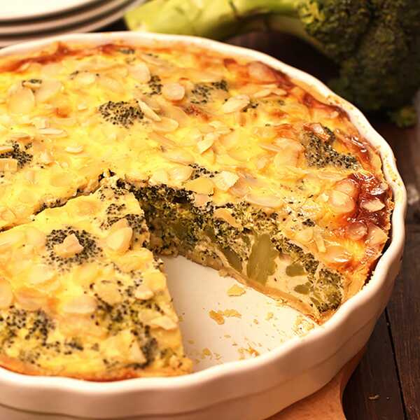 Quiche z brokułami i gorgonzolą