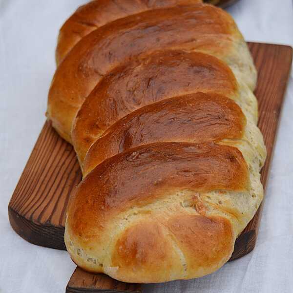 Chleb z niebieskim serem pleśniowym, rarytas