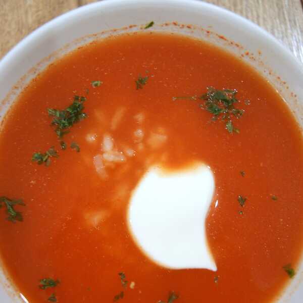 Pomidorówka - zupa pomidorowa z ryżem