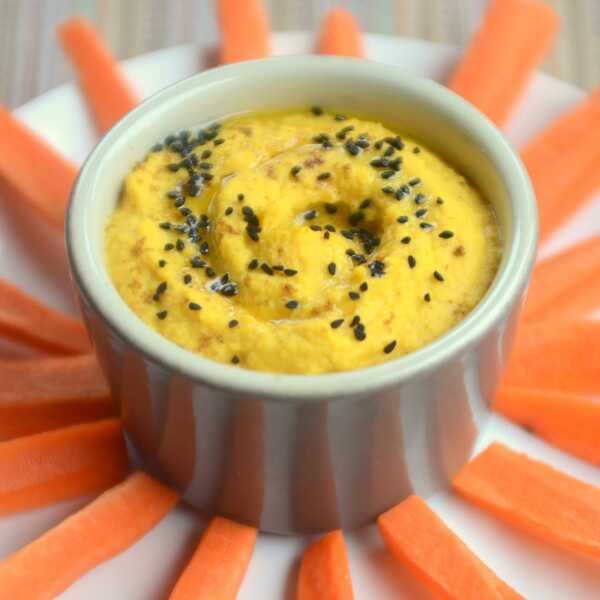 Hummus marchewkowy