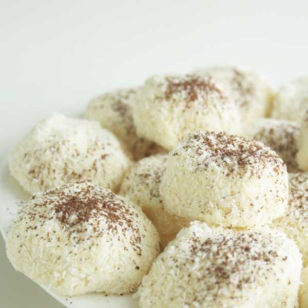 TRUFLE MLECZNO & KOKOSOWE / COCONUT TRUFFLES