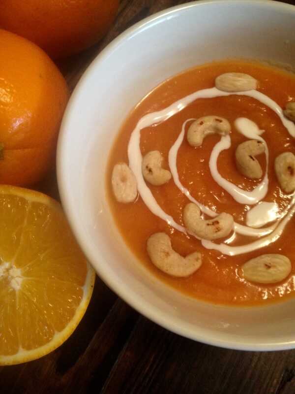 Zupa warzywna z nutą pomarańczy .