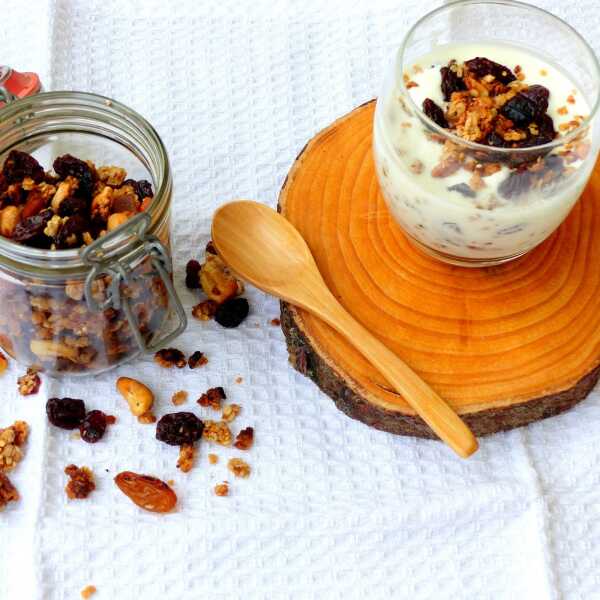 DOMOWA GRANOLA 