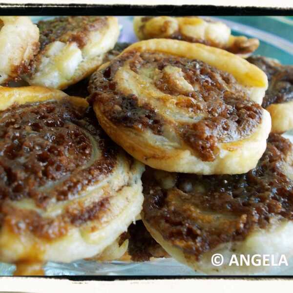 Cynamonki z ciasta francuskiego - Cinnamon Tea Cakes - Dolcetti alla cannella