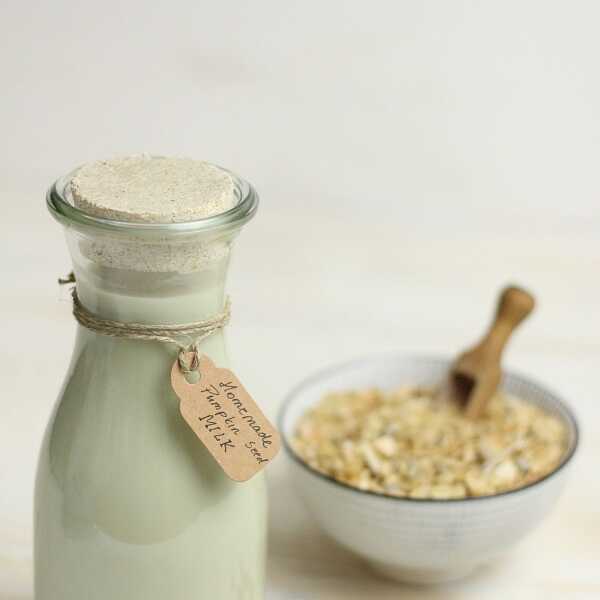 Waniliowe Mleko z Pestek Dyni / Vanilla Pumpkin Seed Milk