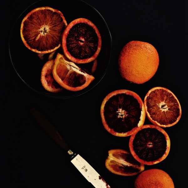 Napój pomarańczowo-korzenny
