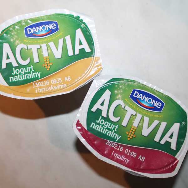 STREETCOM JOGURT NATURALNY I OWOCE ACTIVIA