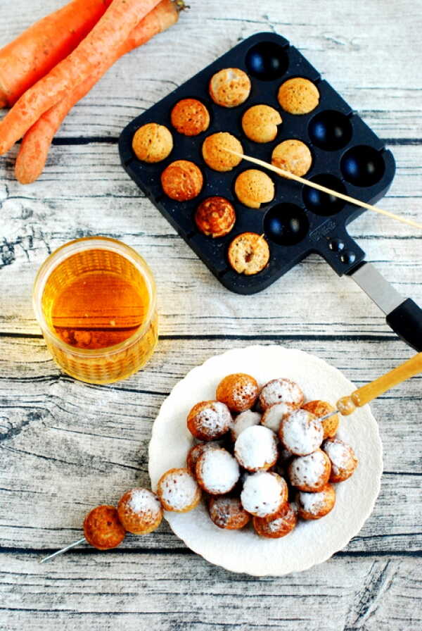 Gryczano-marchewkowe „pączki” z patelni (aebleskiver) / Buckwheat aebleskiver with apple cider and carrot