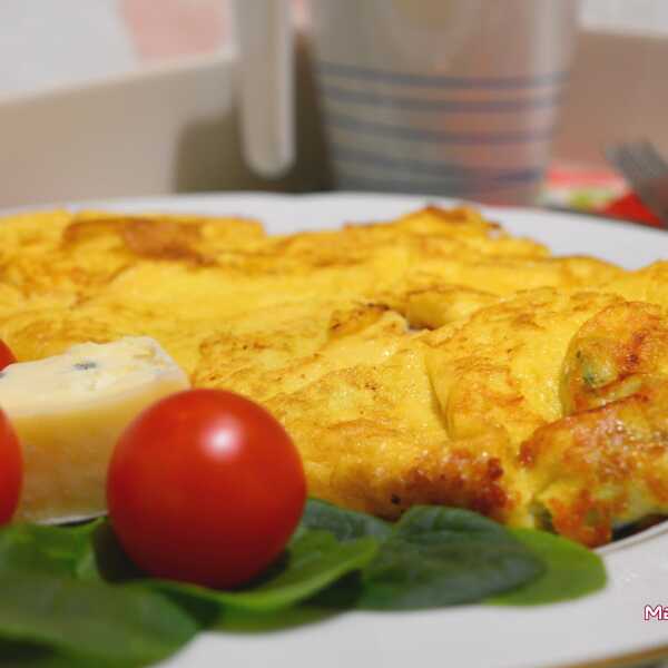 OMLET ZE SZPINAKIEM I GORGONZOLĄ PRZEPIS