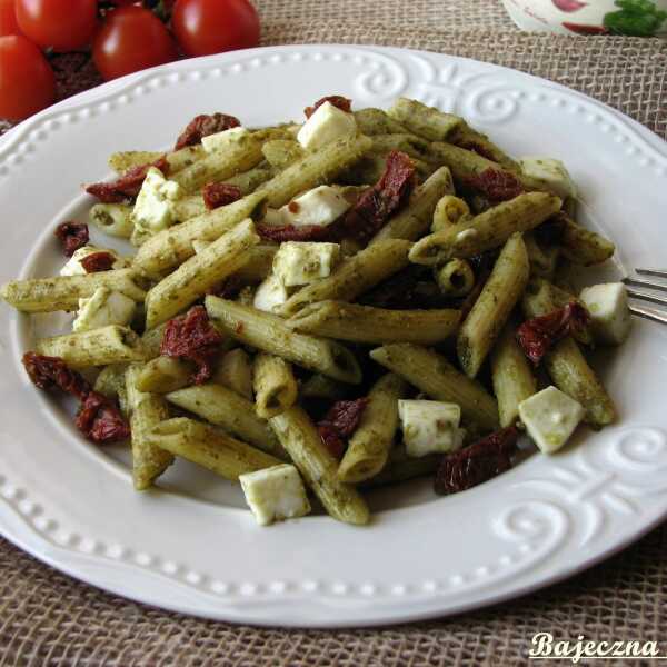 Penne z Pesto i suszonymi pomidorami