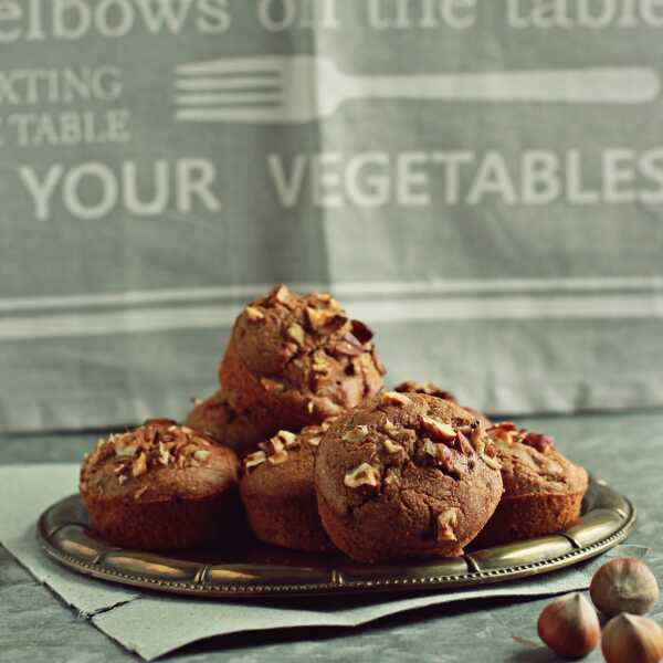 Muffinki z gruszkami i czekoladą oraz mąką z sorgo (bezglutenowe)