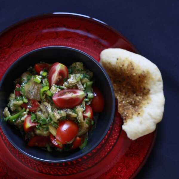 Salatka z pieczonym baklazanem / Patlıcan salatası