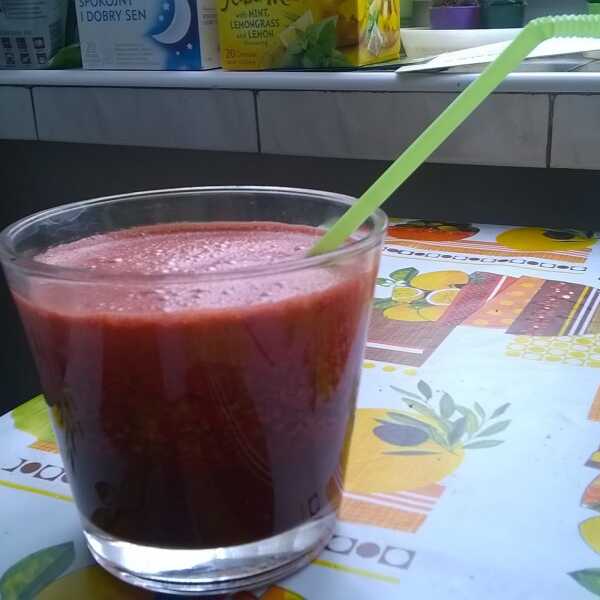 WIOSENNY DETOX DRINK