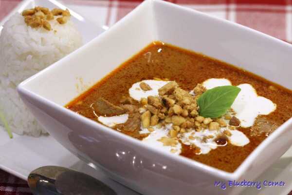 Panang curry z wołowiną