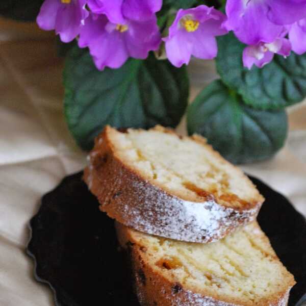 Babka z krówkami i ajerkoniakiem