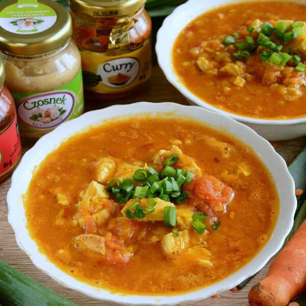Zupa curry z czerwoną soczewicą i kurczakiem