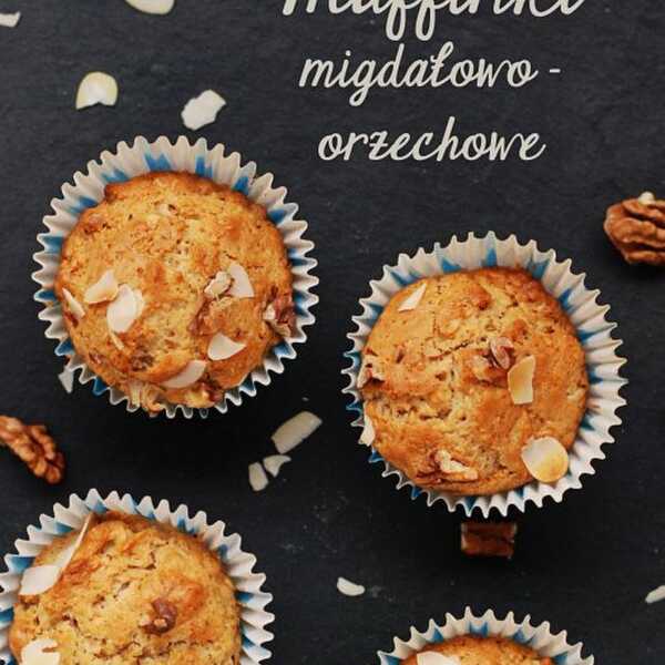 Muffinki migdałowo-orzechowe