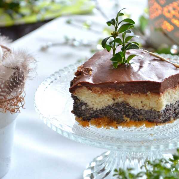 Ciasto makowo – „serowe” z polewą czekoladową