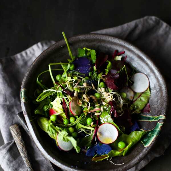 SAŁATKA Z WIOSENNYCH WARZYW - SPRING VEGETABLE SALAD