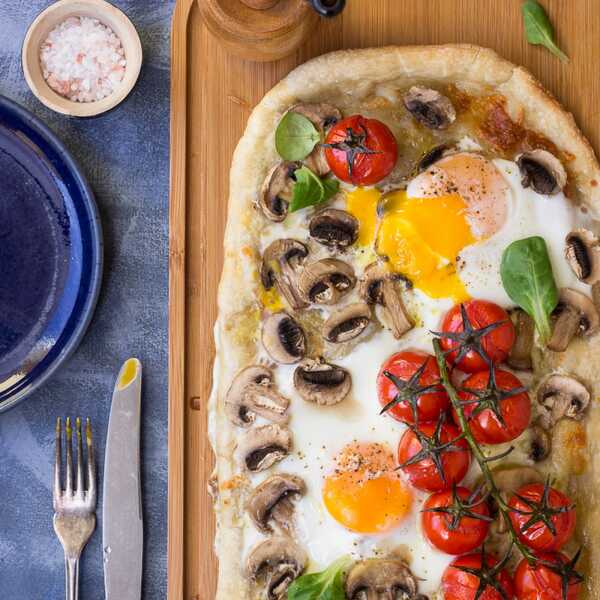 Pizza śniadaniowa - Pizza z jajkiem