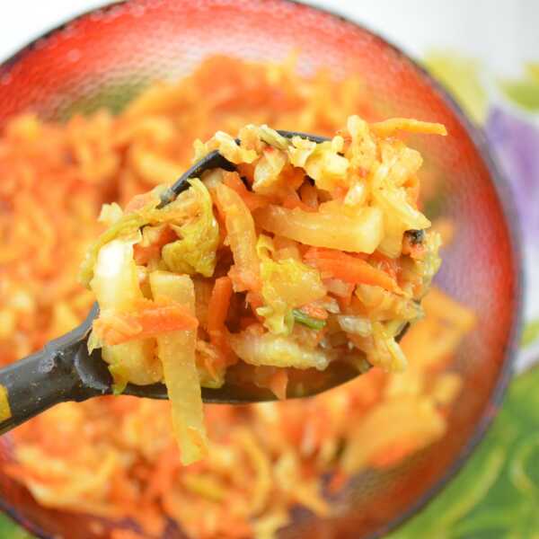 Wariacja na temat kimchi czyli kiszona kapusta pekińska z warzywami
