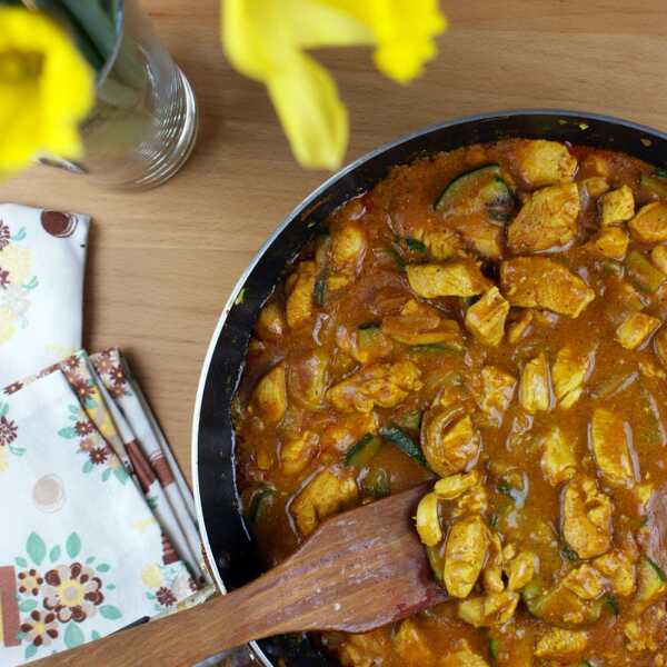 Curry z kurczakiem i cukinią