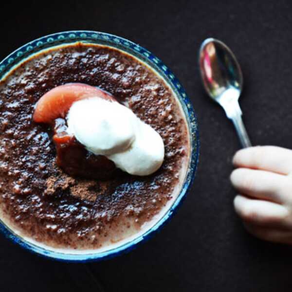 CZEKOLADOWY PUDDING RYŻOWY Z RABARBAREM