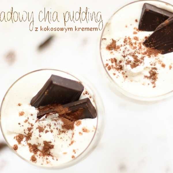 Czekoladowy pudding chia z kokosowym kremem