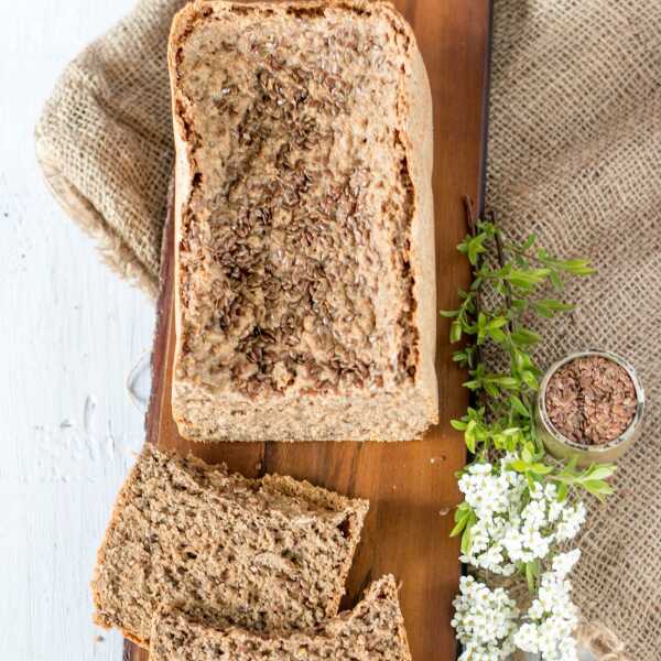Chleb żytni z nasionami lnu z automatu