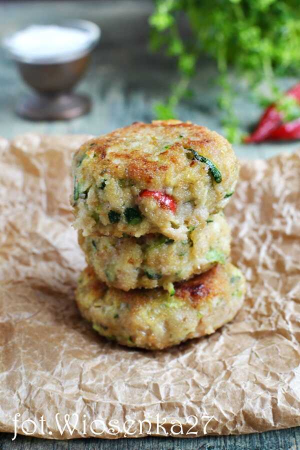 Mini kotleciki z cukinią i parmezanem