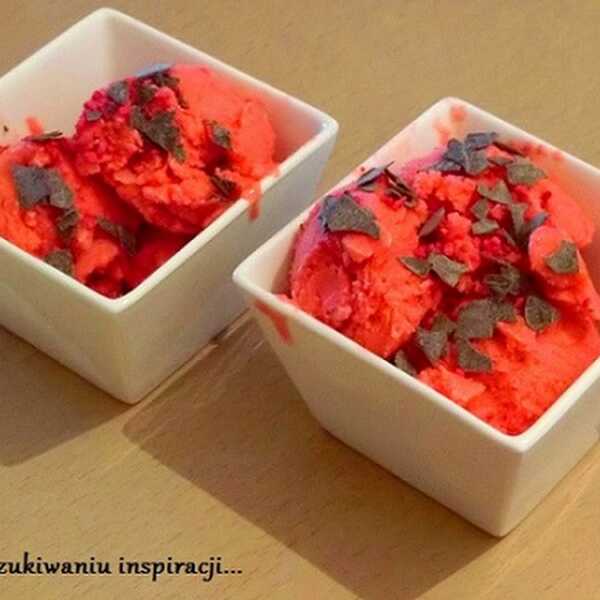 Lody truskawkowe na jogurcie