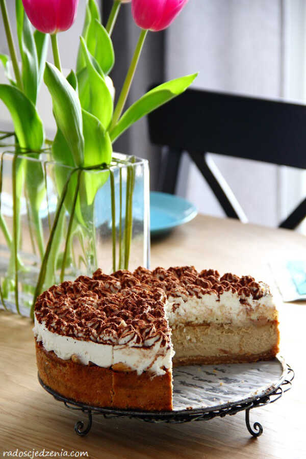 Sernik tiramisu