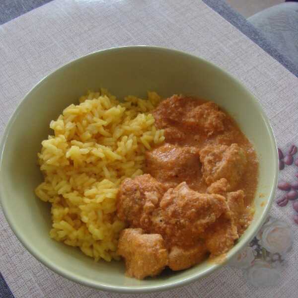 Butter chicken - indyjska potrawa z kurczaka w aromatycznym sosie