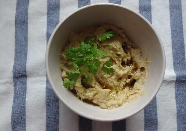 Domowy humus i pasta tahini