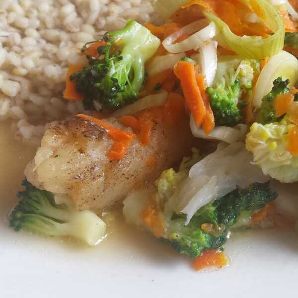 Ryba zapiekana z warzywami