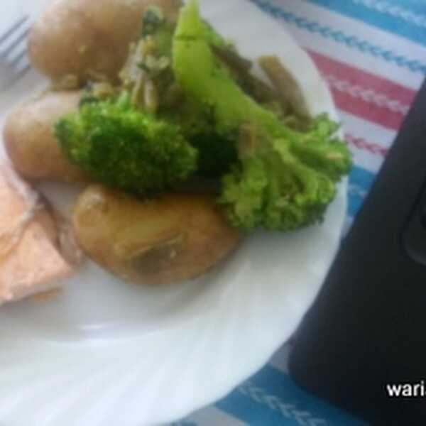 Łosoś z warzywami wg Jamiego Olivera