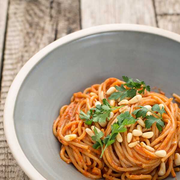 Spaghetti z ajwarem (wegańskie, bezglutenowe)