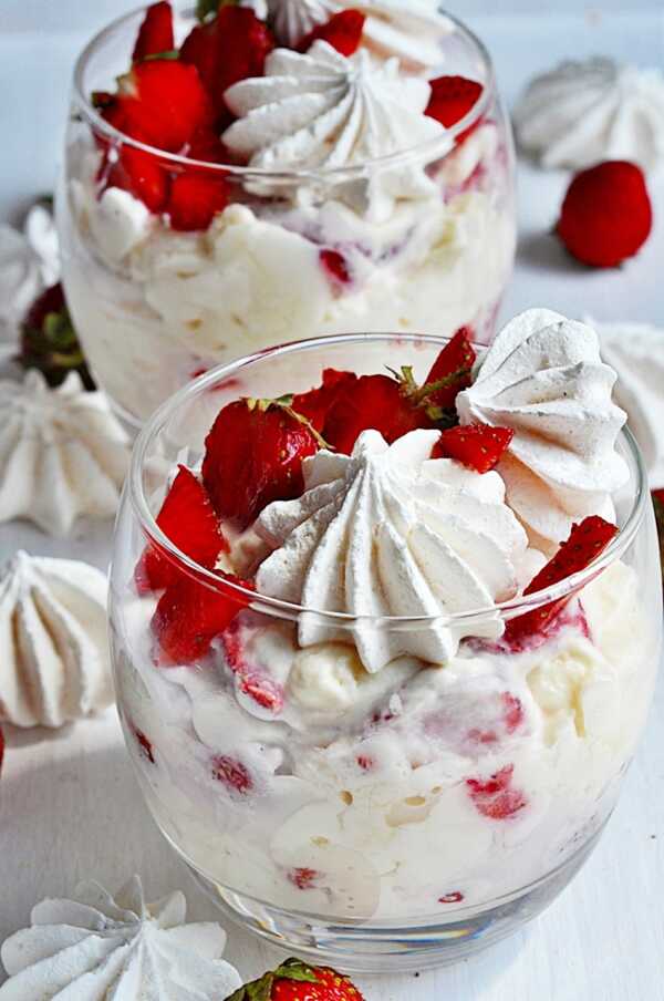 Eton Mess z truskawkami