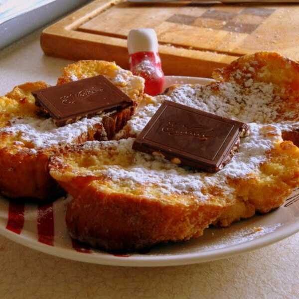 Mruczne śniadanie - tosty francuskie z chałki