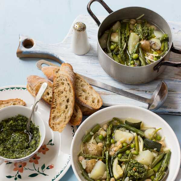 Zielone minestrone - szybka, wiosenna zupa
