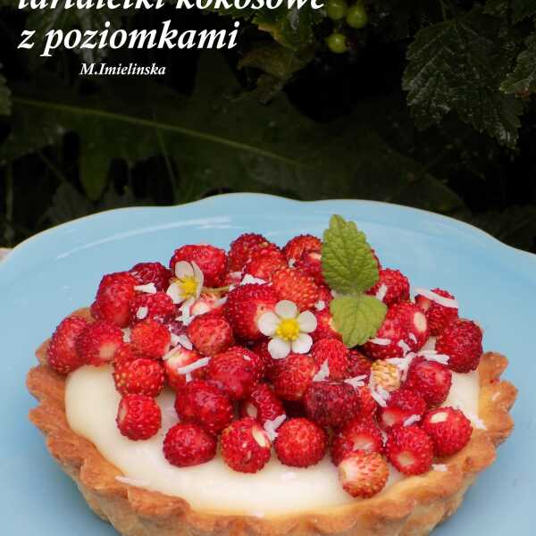 Kokosowe tartaletki z poziomkami