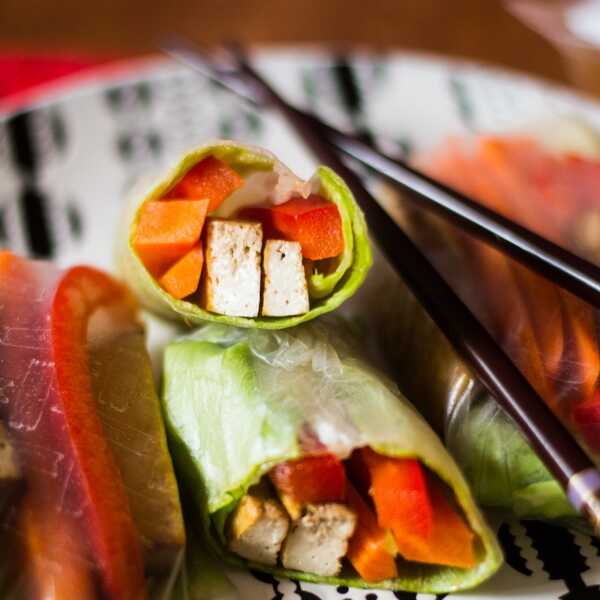 Spring rolls'y z tofu i warzywami