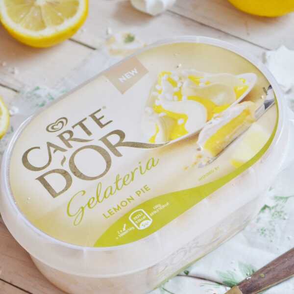 Dwukolorowa Panna Cotta z musem owocowym i lodami Carte d'Or Lemon Pie