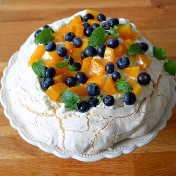 Pavlova z mascarpone i owocami