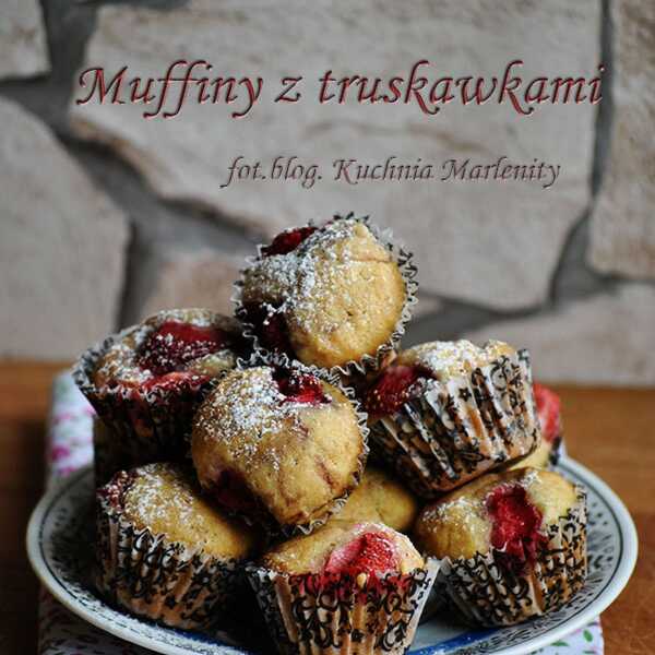 Muffinki z truskawkami