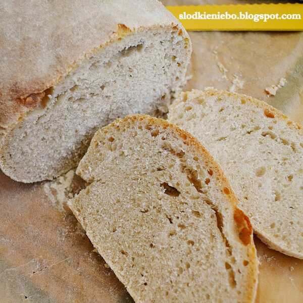 Chleb pszenny na zakwasie żytnim i drożdżach