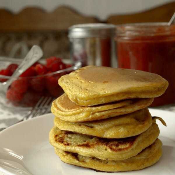 Pancakes gryczano-orkiszowe - idealne placuszki na śniadanie!
