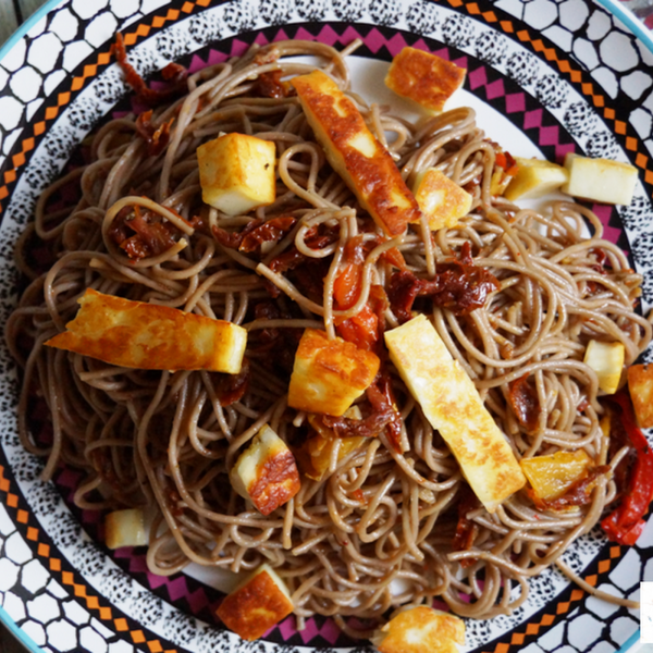 Soba i halloumi